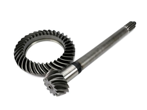 Wałek atakujący z kołem talerzowym C-385 śruby M12 88170989 WARYŃSKI-40128