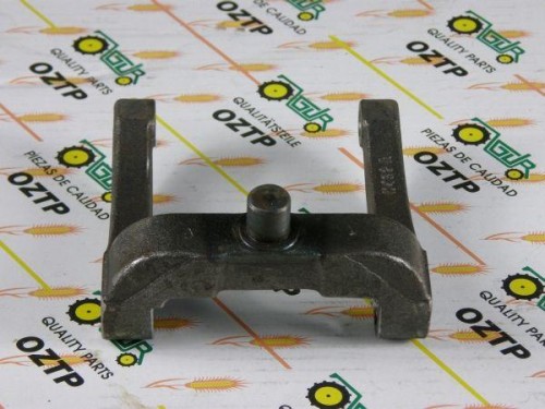 Widełki blokady mechanizmu różnicowego MF3/235-5030