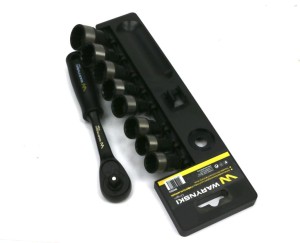 Zestaw L nasadek 3/8 15 16 17 18 19 20 22 24 mm z grzechotką Waryński