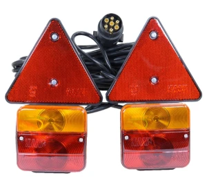 Instalacja zestaw lamp z trójkątem 7,2 m z wtyczką
